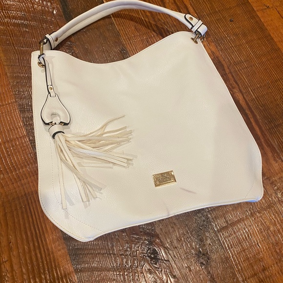 GUSSACI collection, beautiful purse bag. Large white with multiple zippers. - Picture 7 of 16
